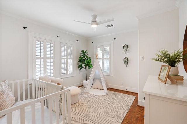 1111 Le Green Street, Houston, TX 77009