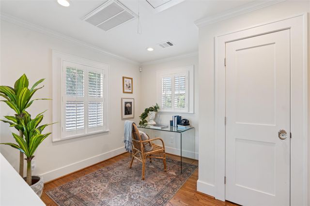 1111 Le Green Street, Houston, TX 77009