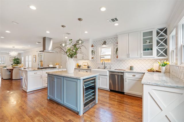 1111 Le Green Street, Houston, TX 77009