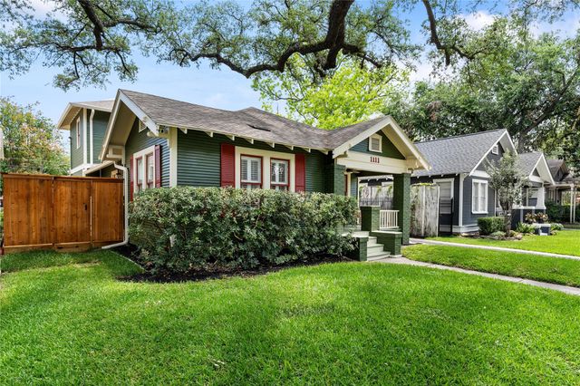 1111 Le Green Street, Houston, TX 77009
