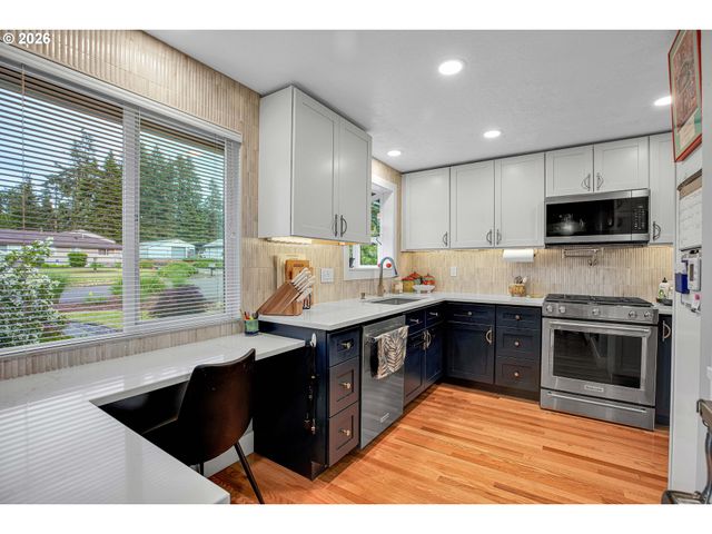 15051 Se WY EAST Ave, Damascus, OR 97089