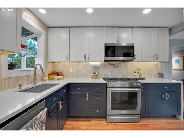 15051 Se WY EAST Ave, Damascus, OR 97089
