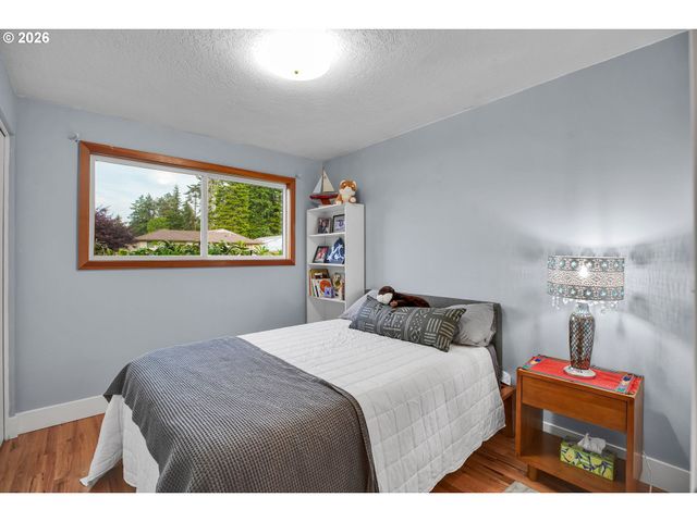 15051 Se WY EAST Ave, Damascus, OR 97089