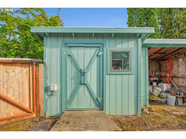 15051 Se WY EAST Ave, Damascus, OR 97089
