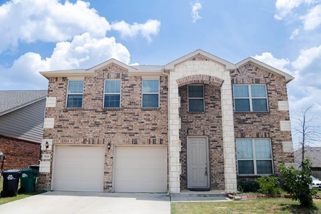 3213 Peninsula Trail, Denton, TX 76208