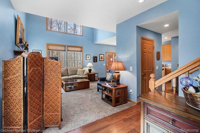 252 Stratford Lane, Orion Charter Township, MI 48360