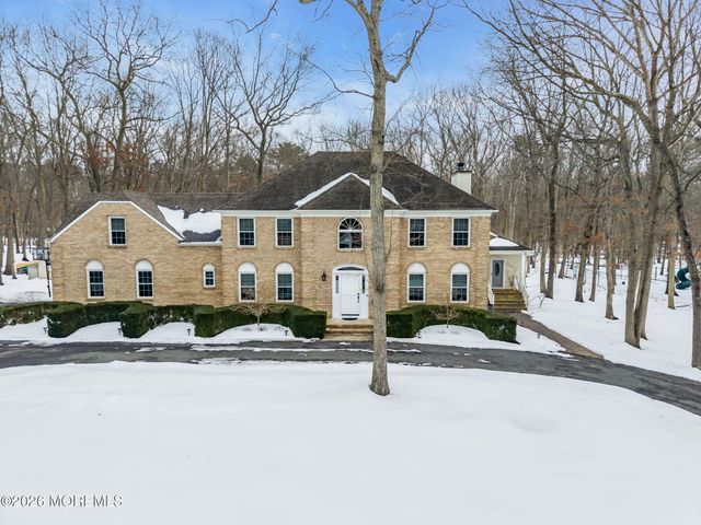 31 Pitney Lane, Jackson, NJ 08527