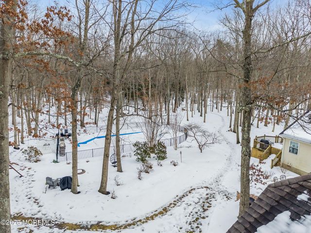 31 Pitney Lane, Jackson, NJ 08527