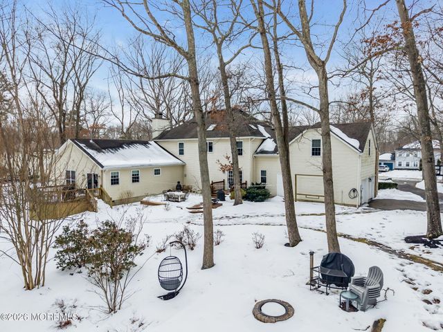 31 Pitney Lane, Jackson, NJ 08527