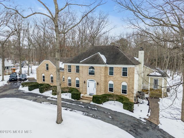 31 Pitney Lane, Jackson, NJ 08527