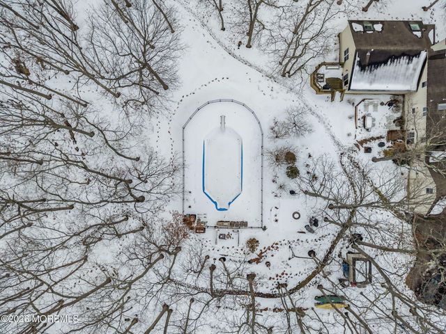 31 Pitney Lane, Jackson, NJ 08527