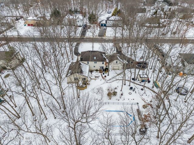 31 Pitney Lane, Jackson, NJ 08527