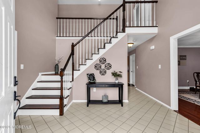 31 Pitney Lane, Jackson, NJ 08527