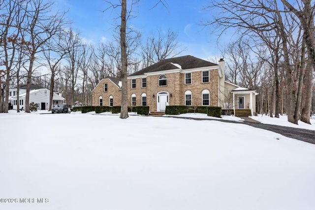 31 Pitney Lane, Jackson, NJ 08527