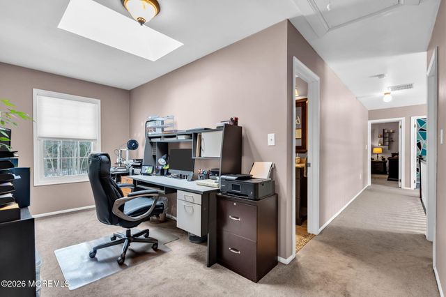 31 Pitney Lane, Jackson, NJ 08527