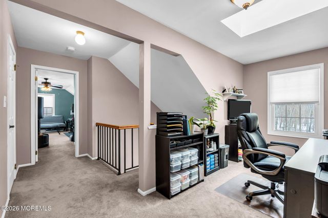 31 Pitney Lane, Jackson, NJ 08527