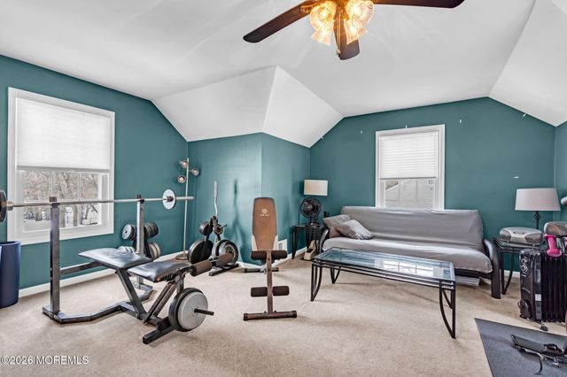 31 Pitney Lane, Jackson, NJ 08527