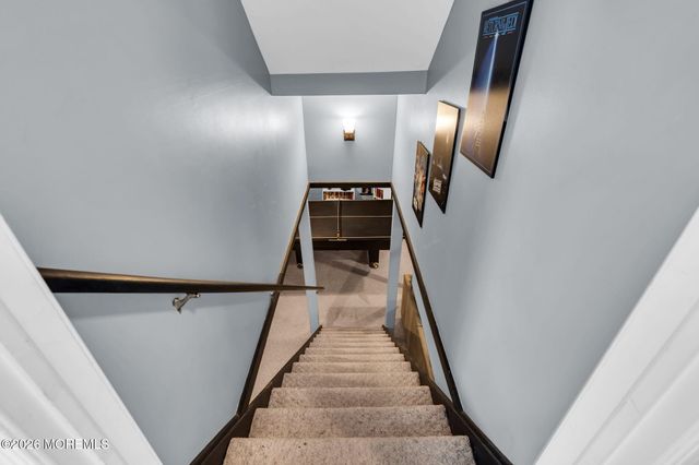 31 Pitney Lane, Jackson, NJ 08527