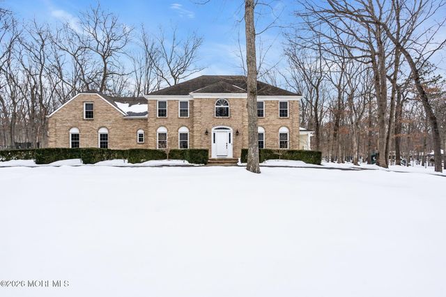 31 Pitney Lane, Jackson, NJ 08527