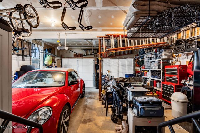 31 Pitney Lane, Jackson, NJ 08527