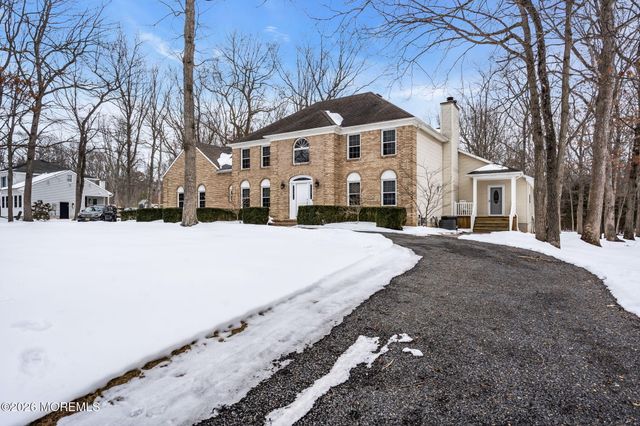 31 Pitney Lane, Jackson, NJ 08527