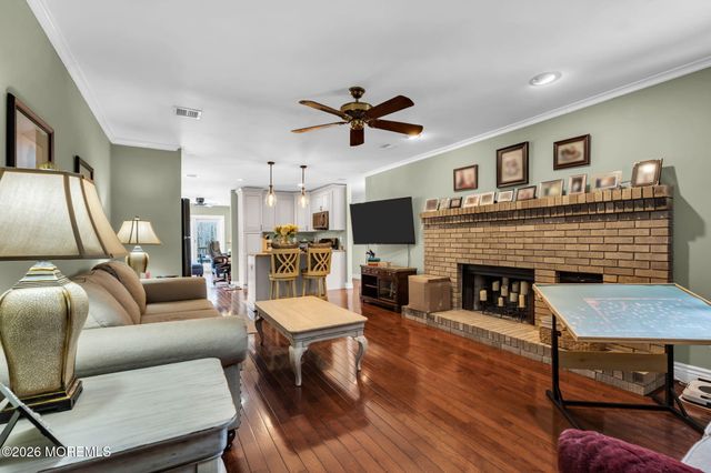 31 Pitney Lane, Jackson, NJ 08527