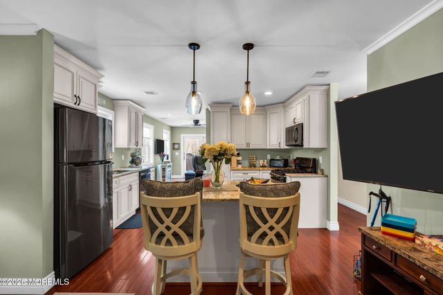 31 Pitney Lane, Jackson, NJ 08527