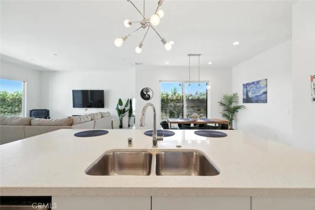 3345 Ambassador Drive, Palm Springs, CA 92262
