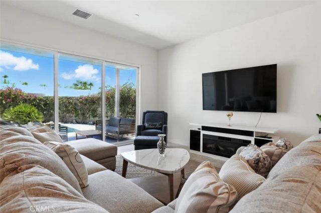 3345 Ambassador Drive, Palm Springs, CA 92262