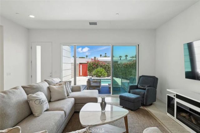 3345 Ambassador Drive, Palm Springs, CA 92262