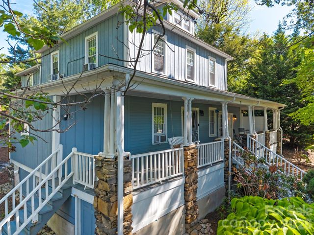 33 Vance Avenue, Black Mountain, NC 28711