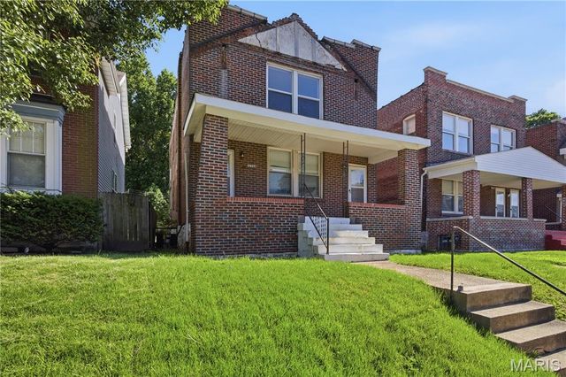 3226 Arsenal Street, St Louis, MO 63118
