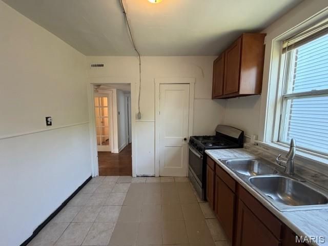 3226 Arsenal Street, St Louis, MO 63118