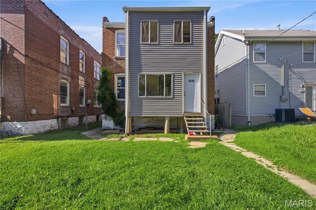 3226 Arsenal Street, St Louis, MO 63118