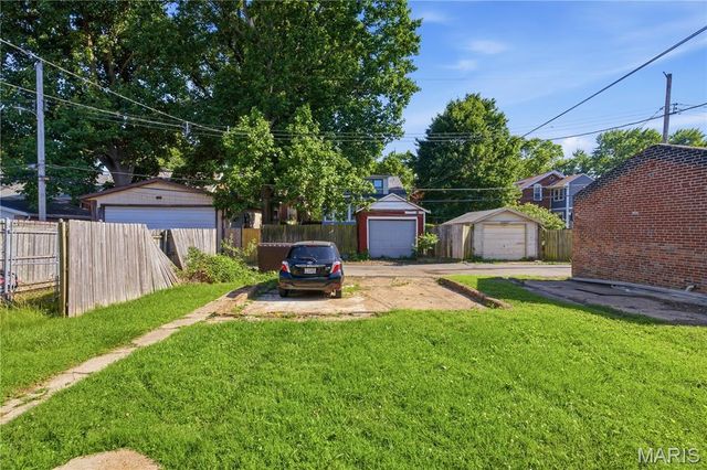 3226 Arsenal Street, St Louis, MO 63118