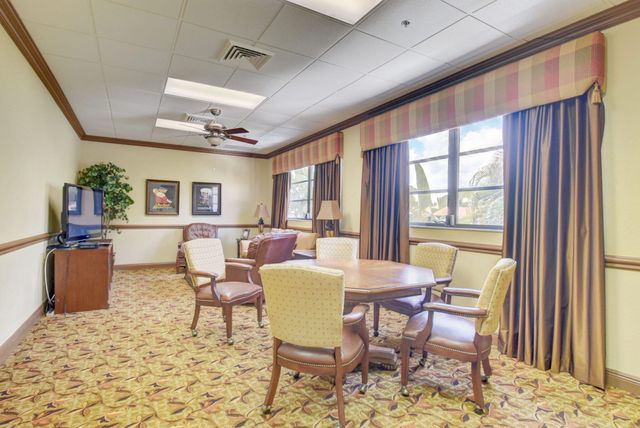 10279 N Circle Lake Drive 202, Boynton Beach, FL 33437