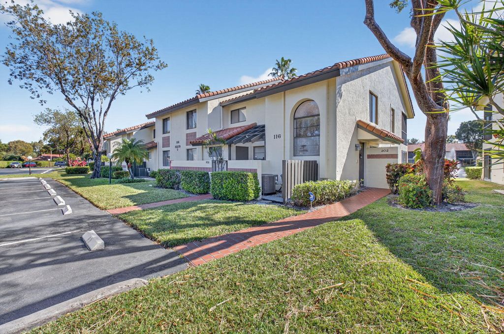 10279 N Circle Lake Drive 202, Boynton Beach, FL 33437