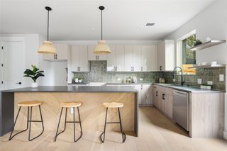 2001 Rountree DR 2, Austin, TX 78722