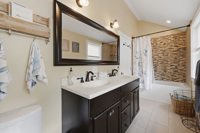 5 Laclede Avenue, Framingham, MA 01701