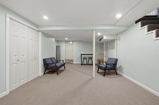 5 Laclede Avenue, Framingham, MA 01701