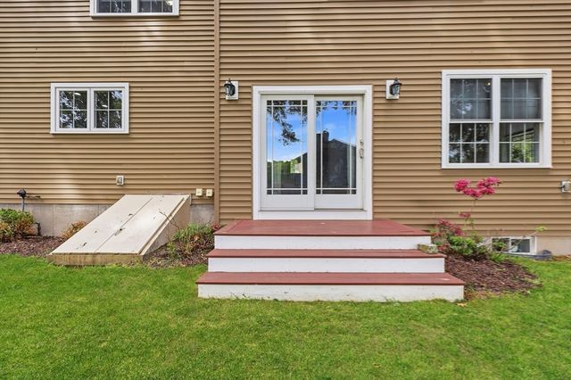 5 Laclede Avenue, Framingham, MA 01701