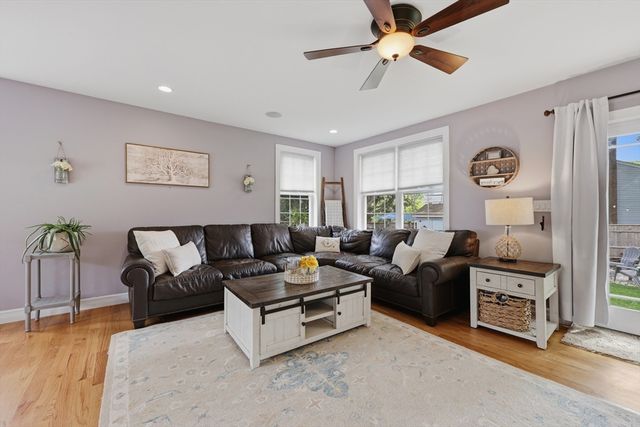 5 Laclede Avenue, Framingham, MA 01701