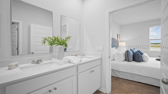 807 Sanctum St, Ridgeland, SC 29936