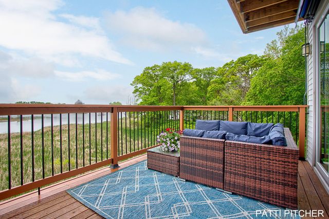 104 River Hills Drive, Holland Twp, MI 49424