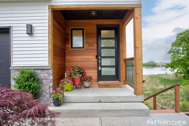 104 River Hills Drive, Holland Twp, MI 49424