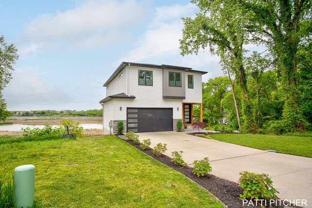 104 River Hills Drive, Holland Twp, MI 49424