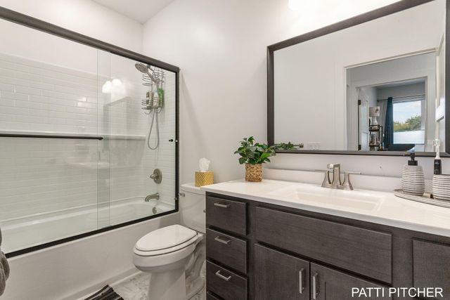 104 River Hills Drive, Holland Twp, MI 49424