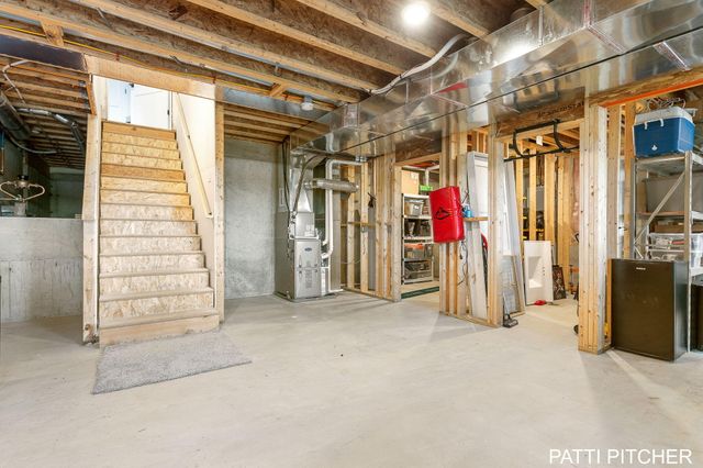 104 River Hills Drive, Holland Twp, MI 49424