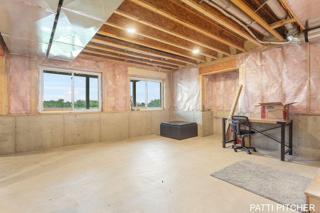 104 River Hills Drive, Holland Twp, MI 49424