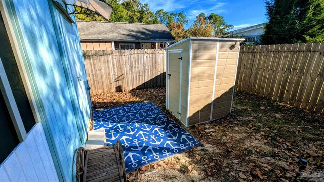 631 Escambia Dr, Lillian, AL 36549